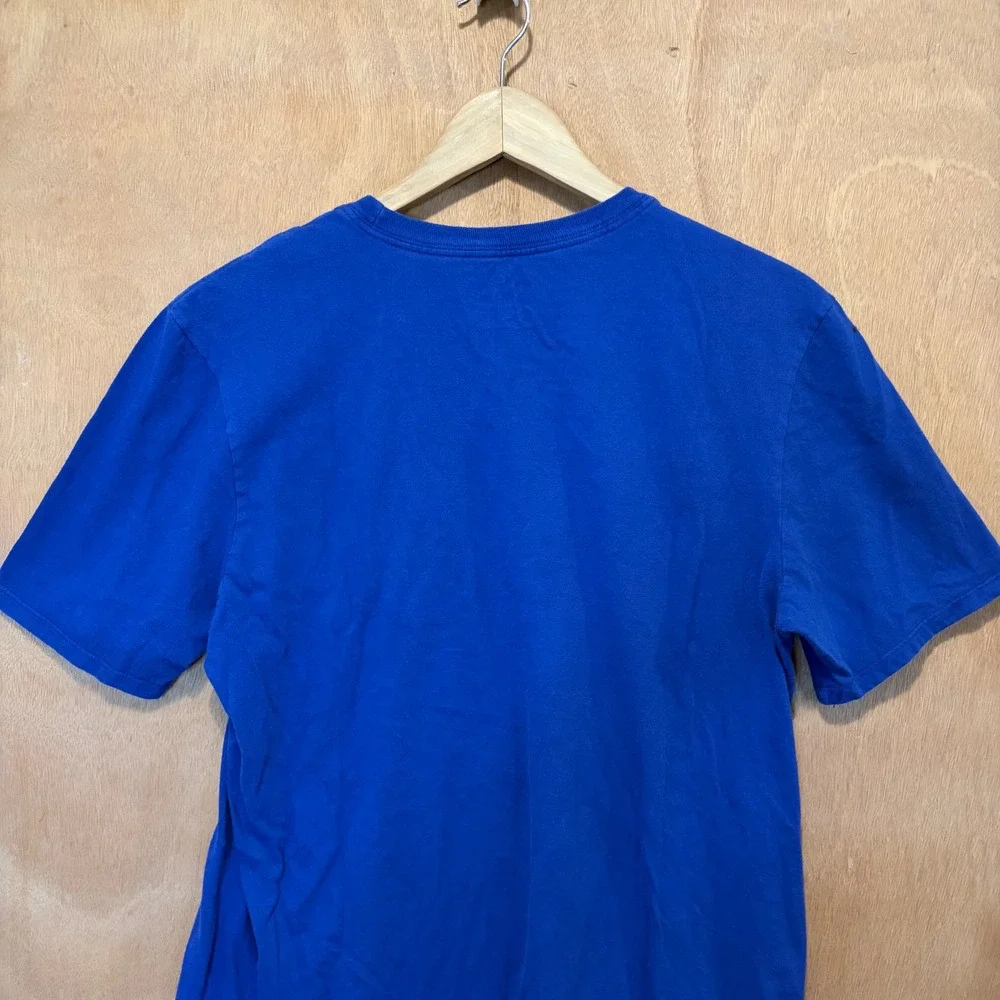 Nike T-Shirt Mens M Chicago Cubs 2016 World Series Champions Souvenir Old School